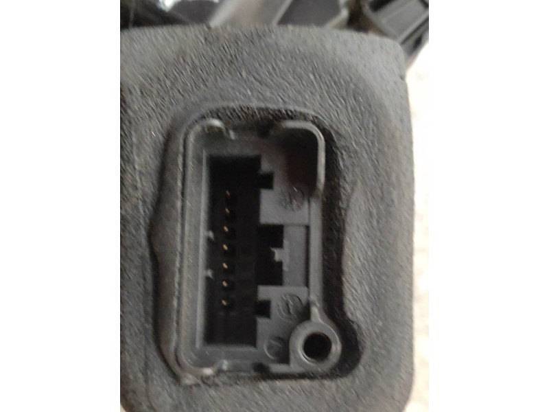 Recambio de motor cierre centralizado trasero derecho para volkswagen golf vii lim. (5g1) advance bluemotion referencia OEM IAM 