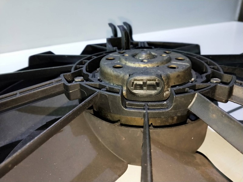 Recambio de electroventilador para renault kangoo (f/kc0) 1.5 dci diesel referencia OEM IAM 7700436917 5020100 