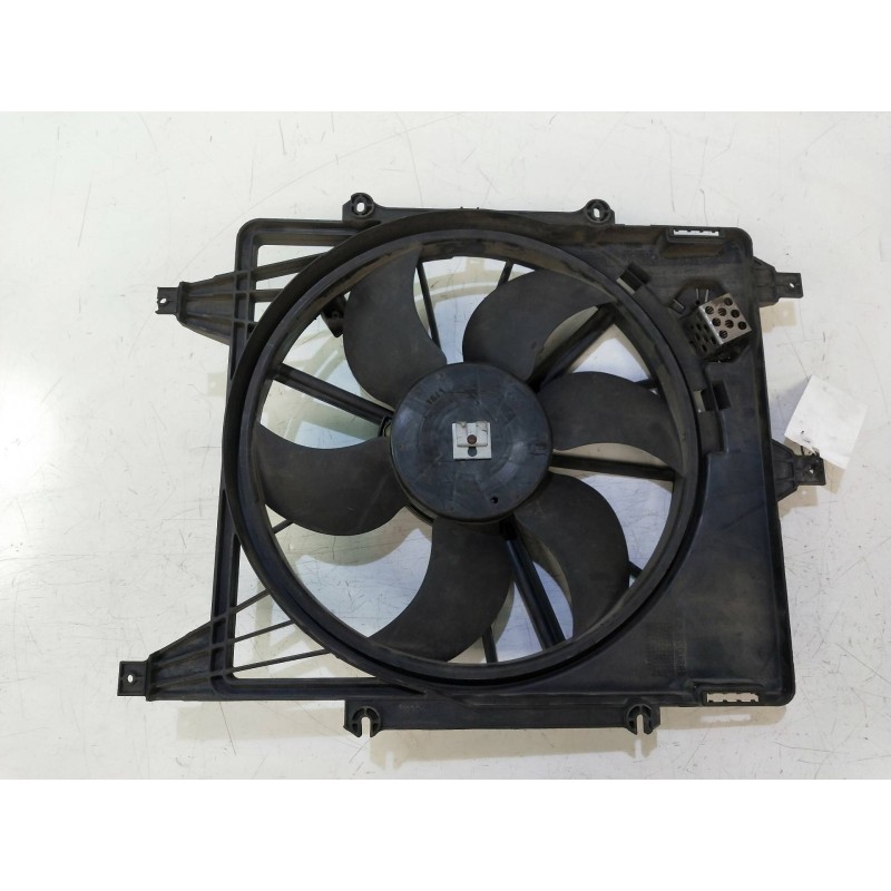 Recambio de electroventilador para renault clio ii fase ii (b/cb0) pack authentique referencia OEM IAM 7700428659J 9020938 