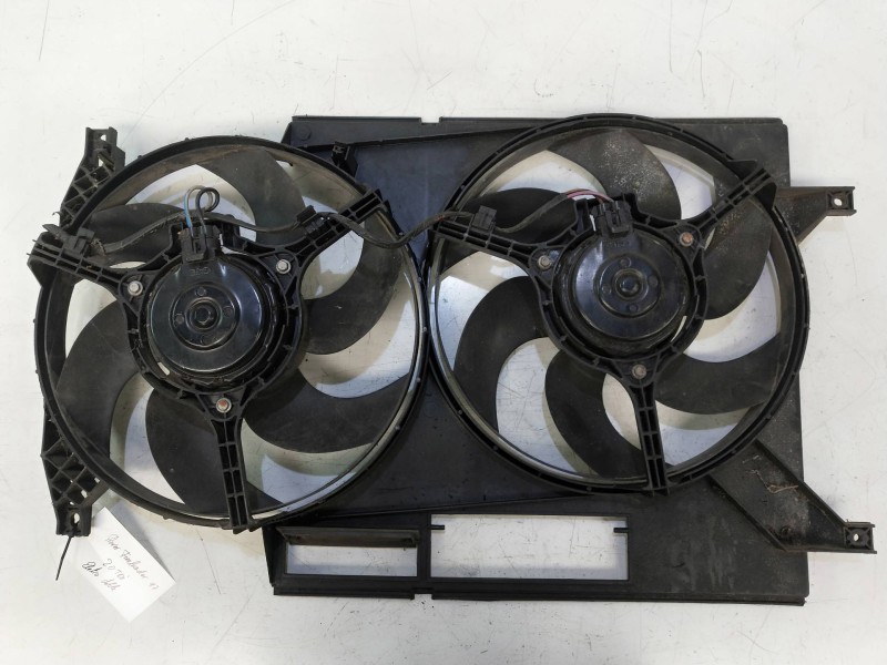 Recambio de electroventilador para land rover freelander (ln) 2.0 turbodiesel referencia OEM IAM MP8125CB42 9020812  Recambio de electroventilador para land rover freelander (ln) 2.0 turbodiesel referencia OEM IAM MP8125CB42 9020812