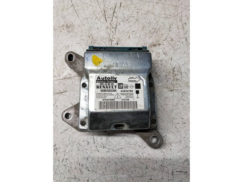 Recambio de centralita airbag para renault trafic combi (ab 4.01) referencia OEM IAM 605488300 8200435339A 93854786 Recambio de centralita airbag para renault trafic combi (ab 4.01) referencia OEM IAM 605488300 8200435339A 93854786