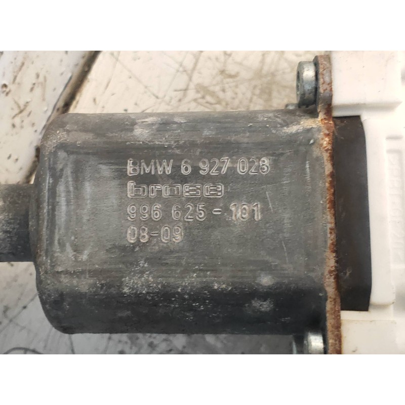 Recambio de elevalunas delantero derecho para bmw serie 3 touring (e91) 320d referencia OEM IAM 6927028 996625101 5P R