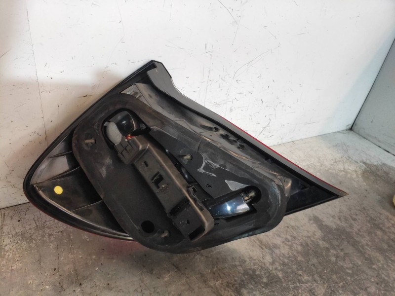 Recambio de piloto trasero derecho para mercedes clase c (w203) sportcoupe c 200 compressor (203.745) referencia OEM IAM 2038200