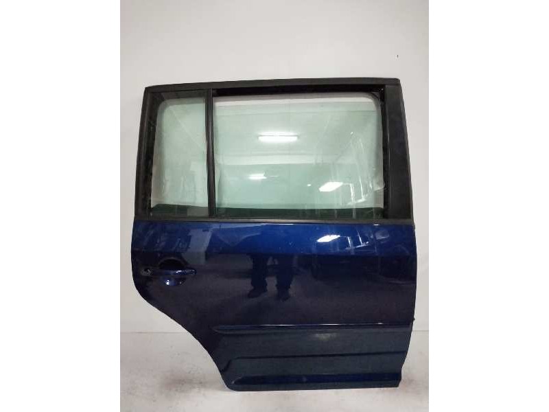 Recambio de puerta trasera derecha para volkswagen touran (1t2) highline referencia OEM IAM   