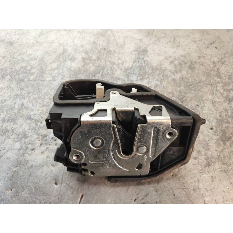 Recambio de motor cierre centralizado delantero derecho para bmw serie 5 berlina (e60) m5 referencia OEM IAM 7167068  