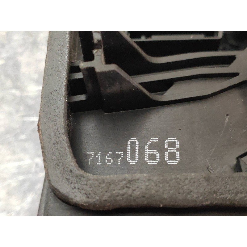 Recambio de motor cierre centralizado delantero derecho para bmw serie 5 berlina (e60) m5 referencia OEM IAM 7167068  