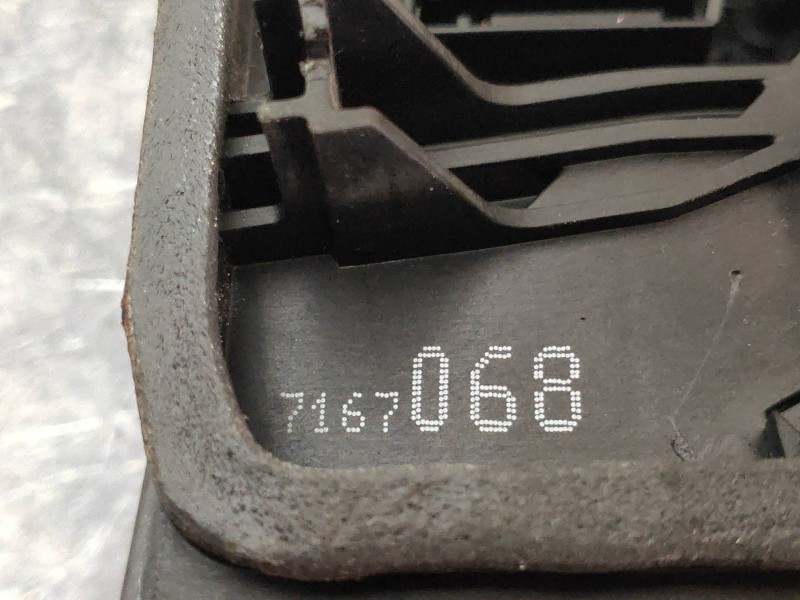 Recambio de motor cierre centralizado delantero derecho para bmw serie 5 berlina (e60) m5 referencia OEM IAM 7167068  