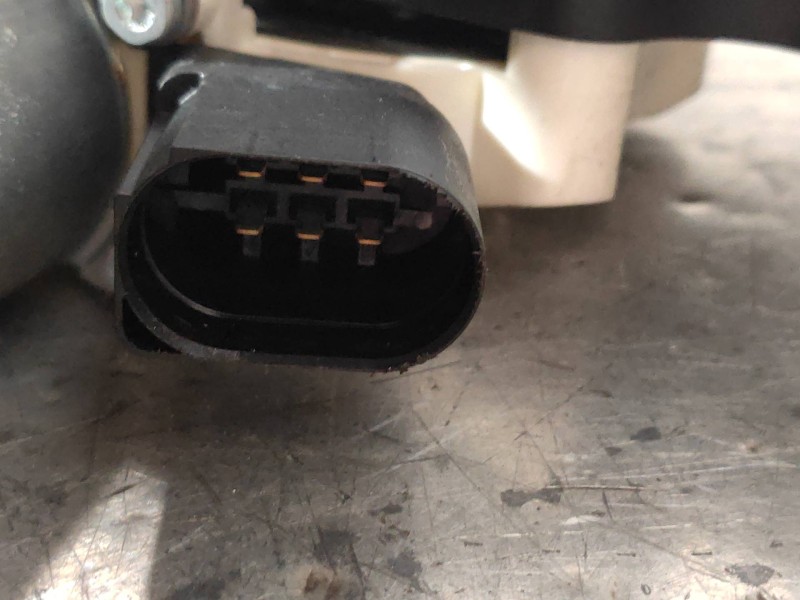 Recambio de elevalunas delantero derecho para bmw serie 5 berlina (e60) m5 referencia OEM IAM 6922268 994441104 7746005304 5P