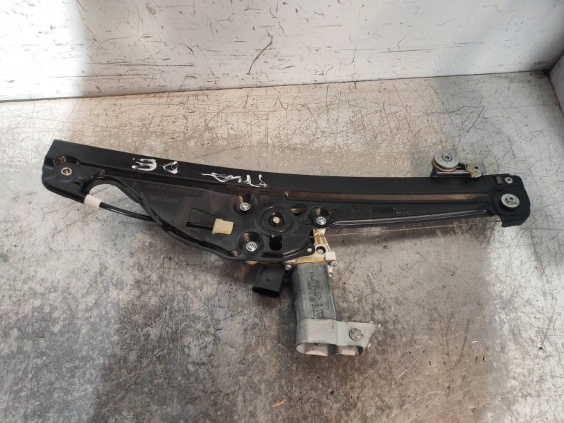 Recambio de elevalunas trasero derecho para bmw serie 5 berlina (e60) m5 referencia OEM IAM 6922320 994438102 7746005602 5P