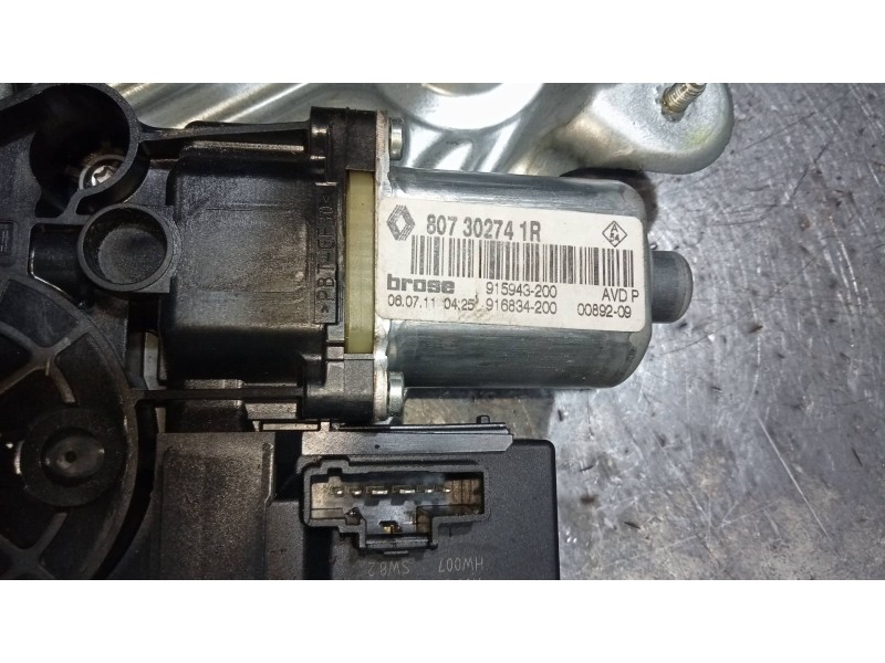 Recambio de elevalunas delantero derecho para renault scenic iii dynamique referencia OEM IAM 807302741R 915943200 916834200 5P