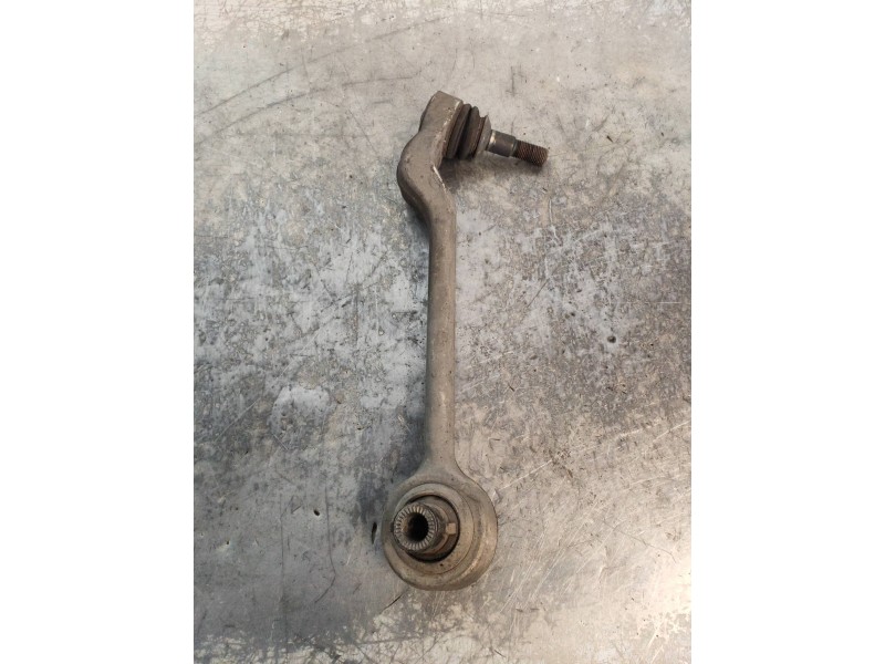 Recambio de brazo suspension inferior delantero derecho para bmw serie 3 coupe (e92) 320d referencia OEM IAM 6763700R  311224058