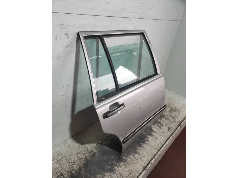 Recambio de puerta trasera derecha para volvo serie 760 berlina/familiar gle td familiar referencia OEM IAM   5P