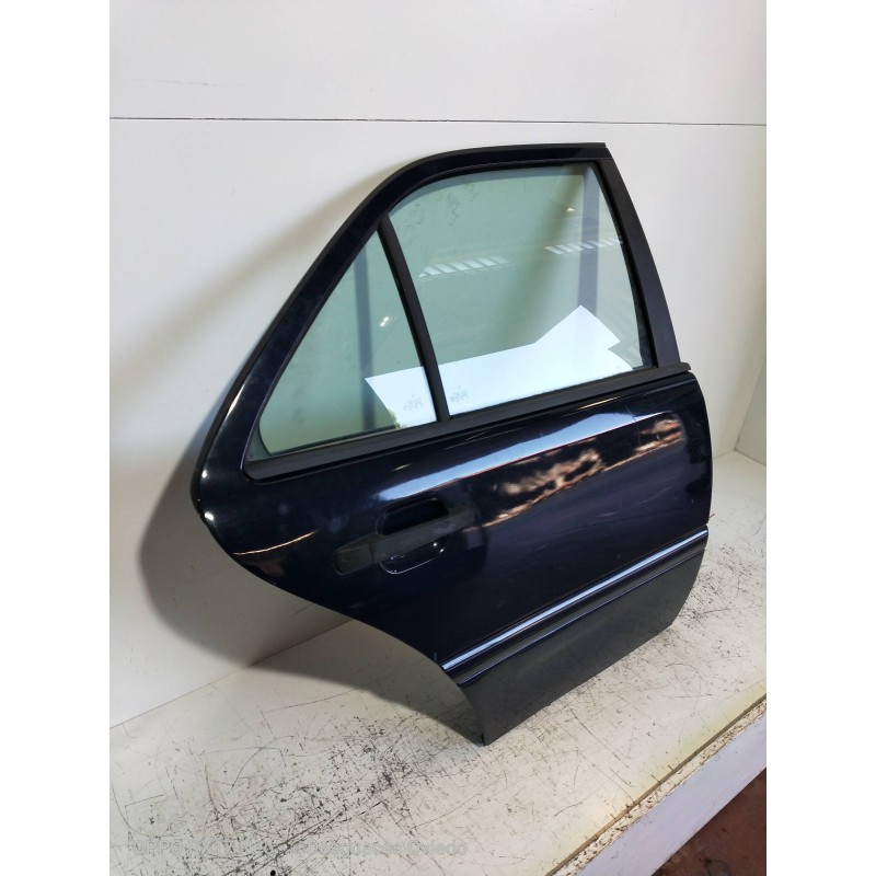 Recambio de puerta trasera derecha para mercedes clase c (w202) berlina 220 diesel (202.121) referencia OEM IAM  4P 