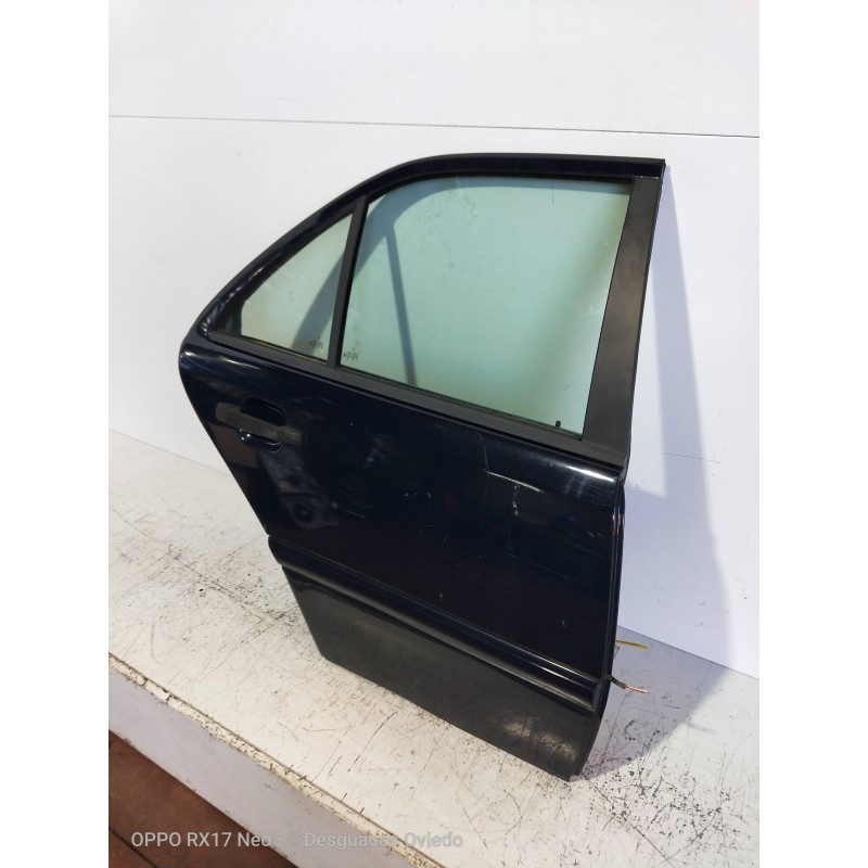 Recambio de puerta trasera derecha para mercedes clase c (w202) berlina 220 diesel (202.121) referencia OEM IAM  4P 