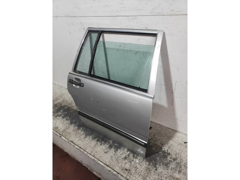 Recambio de puerta trasera derecha para volvo serie 760 berlina/familiar gle td familiar referencia OEM IAM   5P