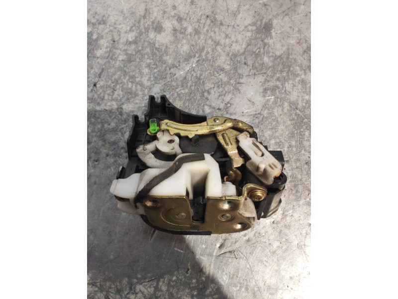 Recambio de motor cierre centralizado trasero izquierdo para mitsubishi grandis (na0w) 2.0 di-d inform referencia OEM IAM   