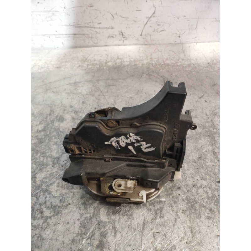 Recambio de motor cierre centralizado trasero izquierdo para mitsubishi grandis (na0w) 2.0 di-d inform referencia OEM IAM   