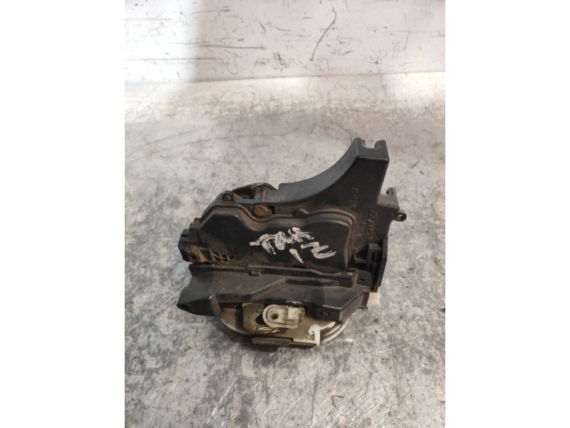 Recambio de motor cierre centralizado trasero izquierdo para mitsubishi grandis (na0w) 2.0 di-d inform referencia OEM IAM   