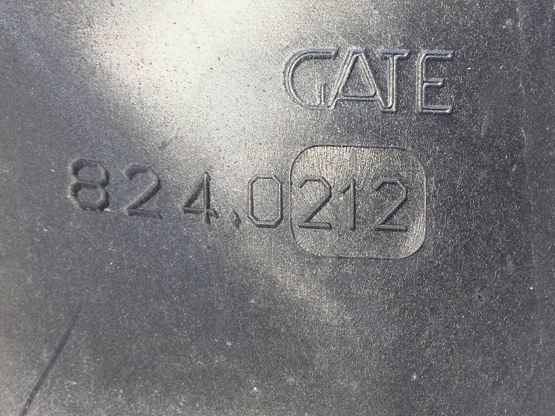 Recambio de electroventilador para volvo v40 familiar 1.8 cat referencia OEM IAM 8240212  