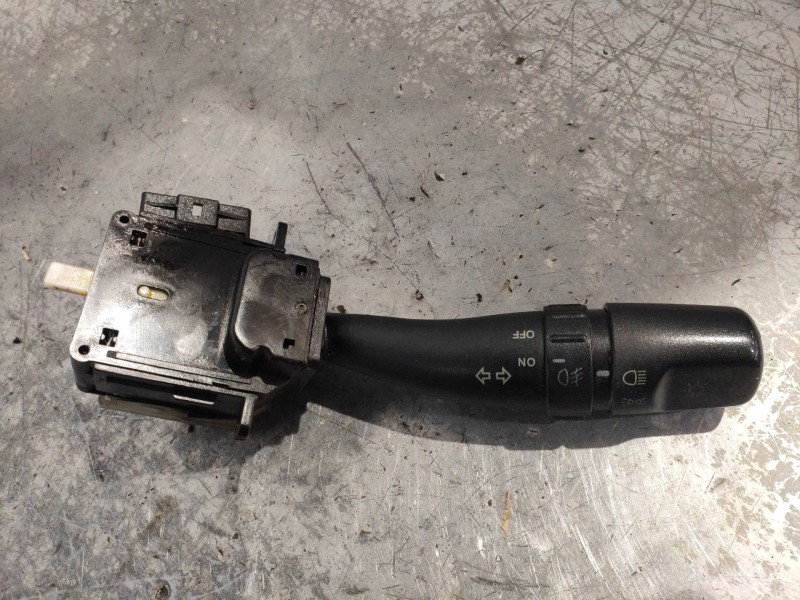 Recambio de mando luces para kia sorento 2.5 crdi vgt ex1 referencia OEM IAM   