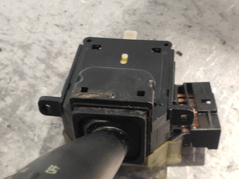 Recambio de mando luces para kia sorento 2.5 crdi vgt ex1 referencia OEM IAM   