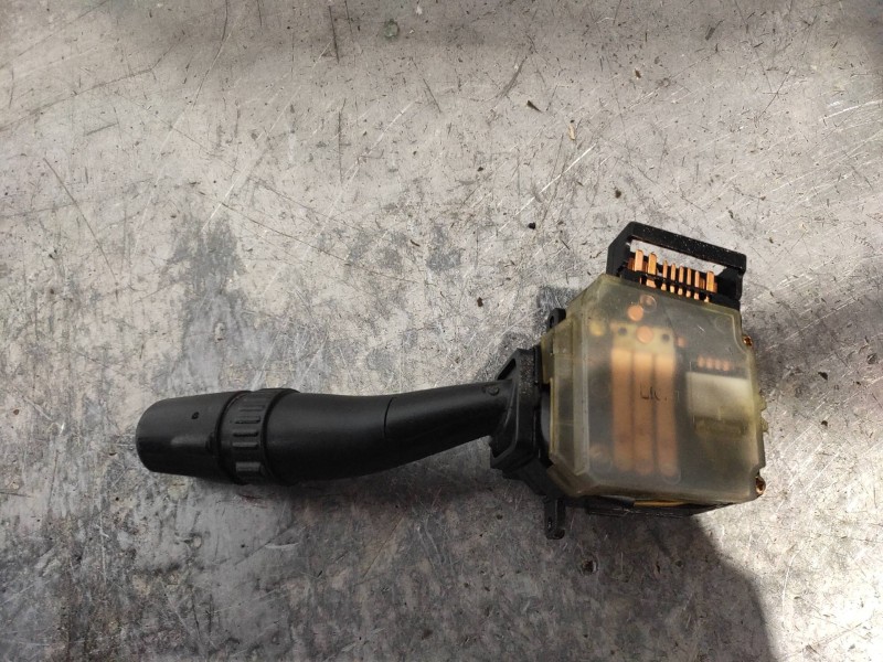 Recambio de mando luces para kia sorento 2.5 crdi vgt ex1 referencia OEM IAM   