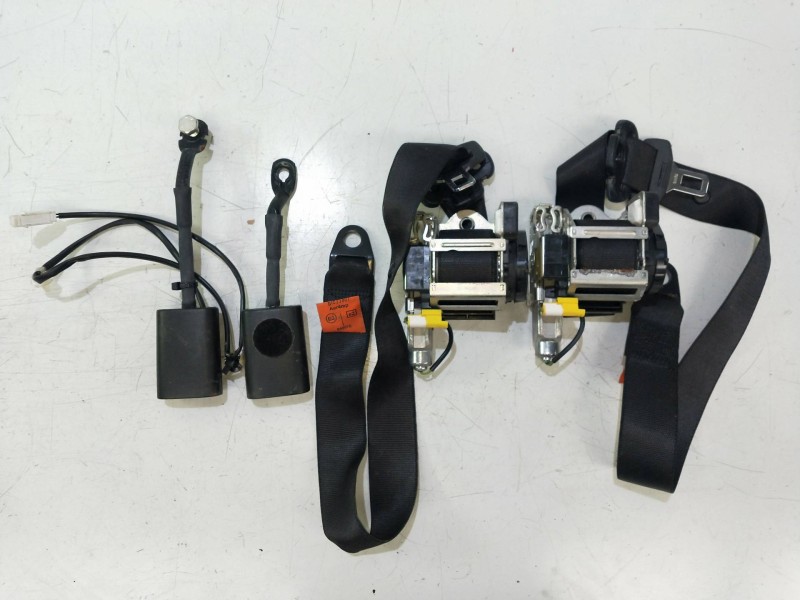 Recambio de juego cinturones delantero para alfa romeo 147 (190) 1.6 16v cat referencia OEM IAM   5P