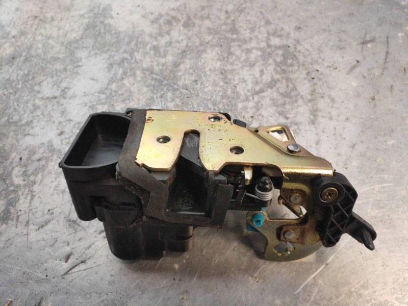 Recambio de motor cierre centralizado trasero derecho para chevrolet aveo lt referencia OEM IAM   