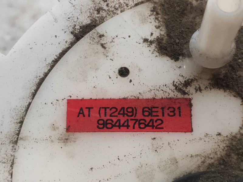 Recambio de bomba combustible para chevrolet aveo lt referencia OEM IAM 96447642 6E131 