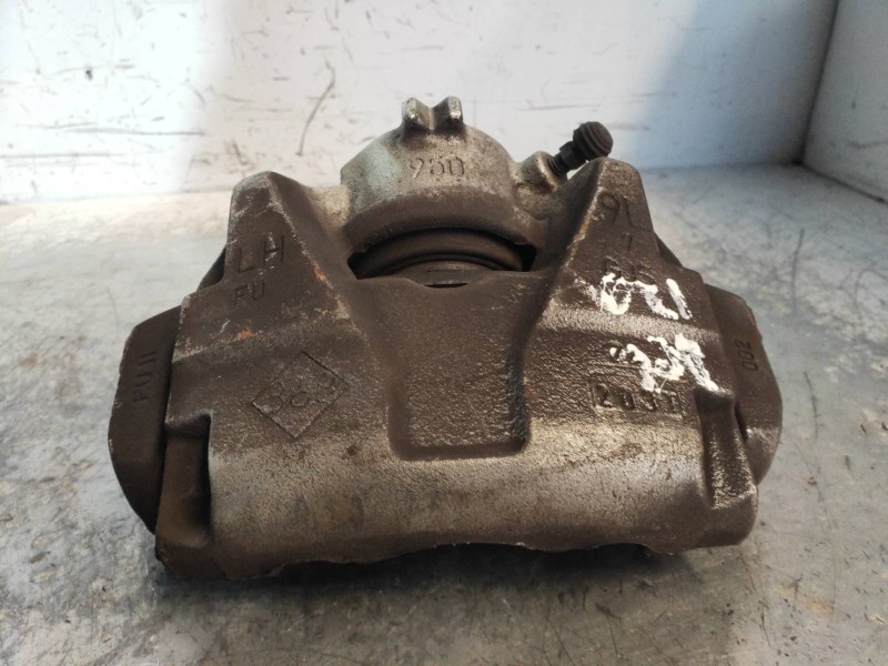 Recambio de pinza freno delantera izquierda para renault megane iii berlina 5 p business referencia OEM IAM   