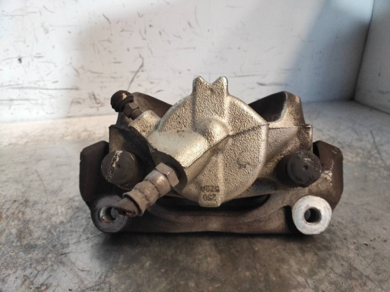 Recambio de pinza freno delantera izquierda para renault megane iii berlina 5 p business referencia OEM IAM   