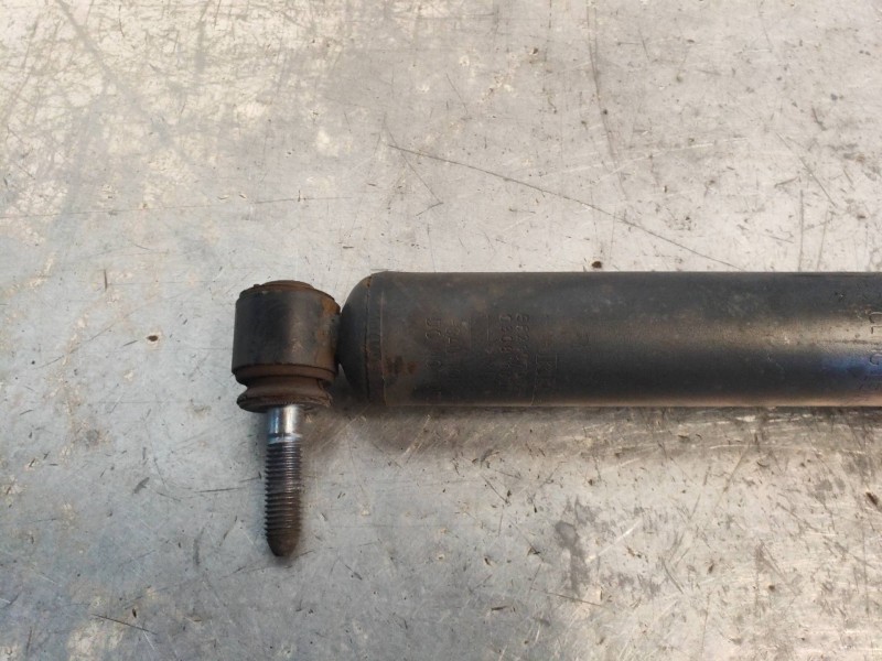 Recambio de amortiguador trasero derecho para renault megane iii berlina 5 p business referencia OEM IAM 562107002 0308100015 