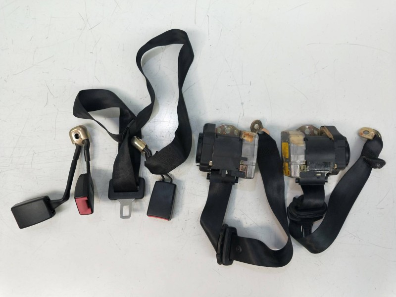 Recambio de juego cinturones trasero para audi a3 (8l) 1.8 20v referencia OEM IAM   3P Recambio de juego cinturones trasero para audi a3 (8l) 1.8 20v referencia OEM IAM   3P