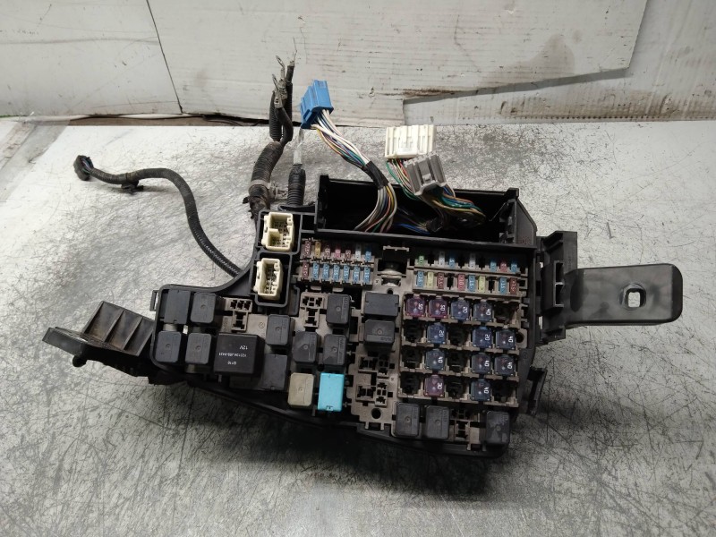 Recambio de caja reles / fusibles para mazda cx-5 2.2 turbodiesel cat referencia OEM IAM   