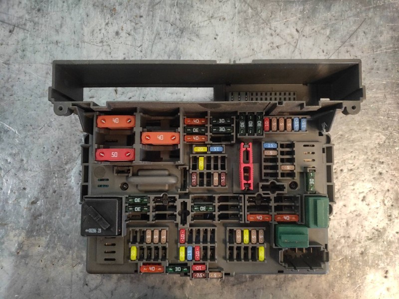 Recambio de caja reles / fusibles para bmw serie 3 touring (e91) 320d referencia OEM IAM 911944603  