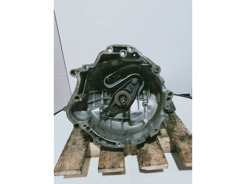 Recambio de caja cambios para audi a6 avant (c4) 2.5 tdi referencia OEM IAM ARX 63953 