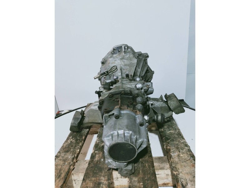 Recambio de caja cambios para audi a6 avant (c4) 2.5 tdi referencia OEM IAM ARX 63953 