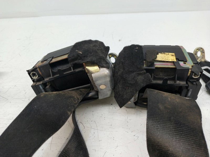 Recambio de juego cinturones trasero para audi a4 avant (b5) 1.9 tdi referencia OEM IAM   5P R Recambio de juego cinturones trasero para audi a4 avant (b5) 1.9 tdi referencia OEM IAM   5P R