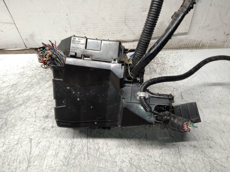 Recambio de caja reles / fusibles para mazda cx-5 2.2 turbodiesel cat referencia OEM IAM   