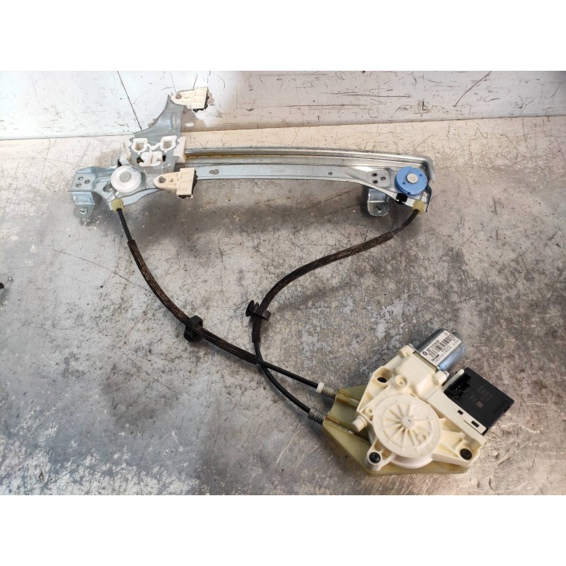Recambio de elevalunas trasero izquierdo para renault megane iii berlina 5 p business referencia OEM IAM 827310185R 966362200 91