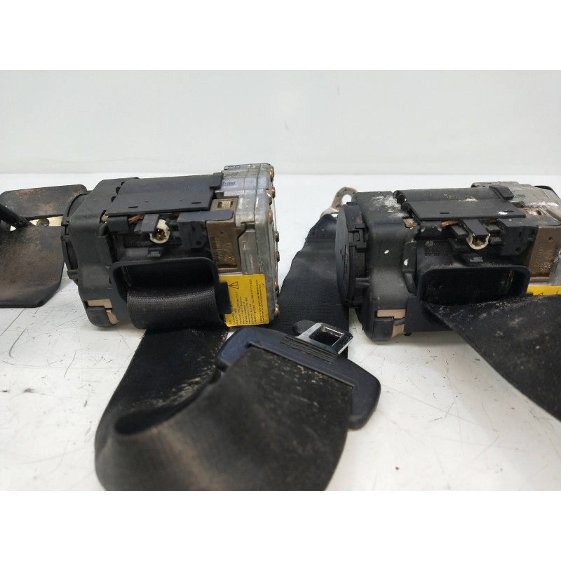 Recambio de juego cinturones trasero para audi a6 avant (4b5) 2.5 v6 24v tdi referencia OEM IAM   5P R Recambio de juego cinturones trasero para audi a6 avant (4b5) 2.5 v6 24v tdi referencia OEM IAM   5P R