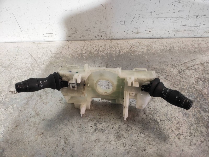 Recambio de mando luces para renault megane iii berlina 5 p business referencia OEM IAM 255670019R  