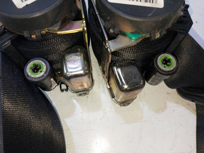 Recambio de juego cinturones delantero para audi a6 berlina (4b2) 3.0 v6 30v cat (asn) referencia OEM IAM   5P R