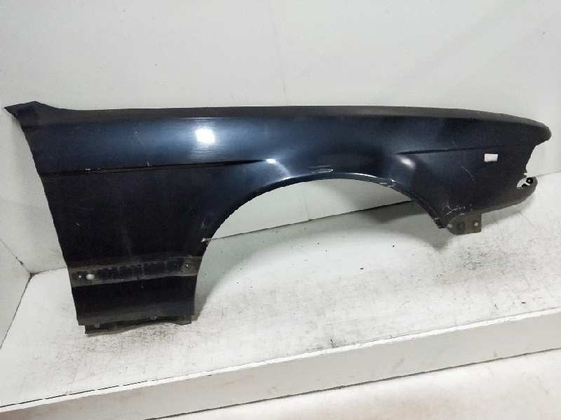 Recambio de aleta delantera derecha para bmw serie 7 (e32) 3.5 cat referencia OEM IAM   