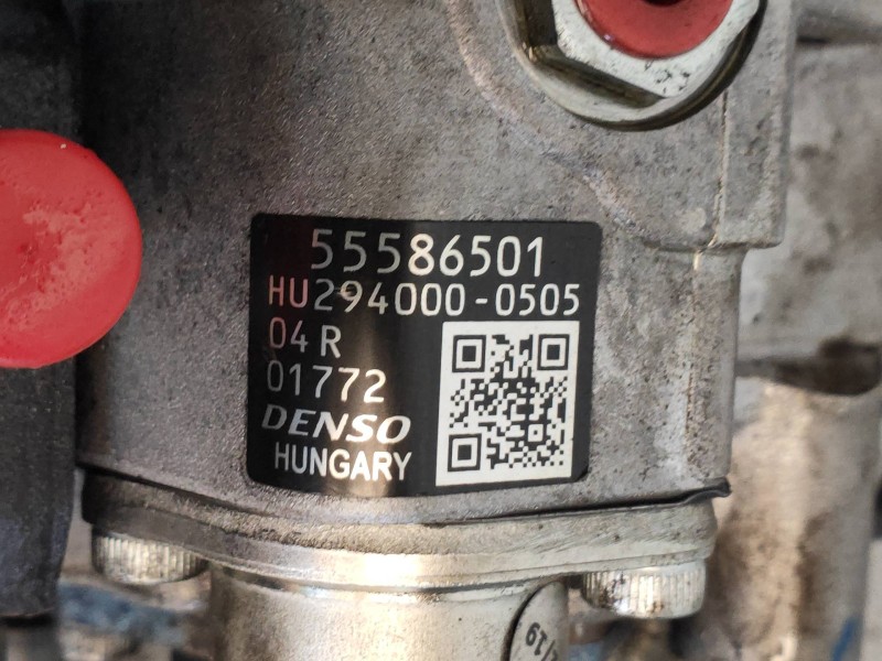 Recambio de bomba inyeccion para opel zafira b enjoy referencia OEM IAM 2940000505 55586501 DENSO