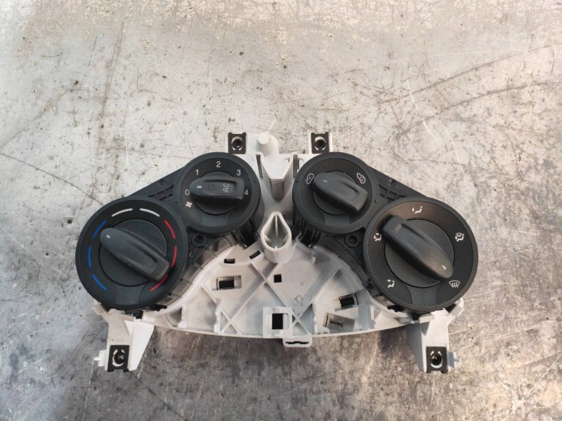 Recambio de mando calefaccion / aire acondicionado para ford ka (ccu) titanium referencia OEM IAM   