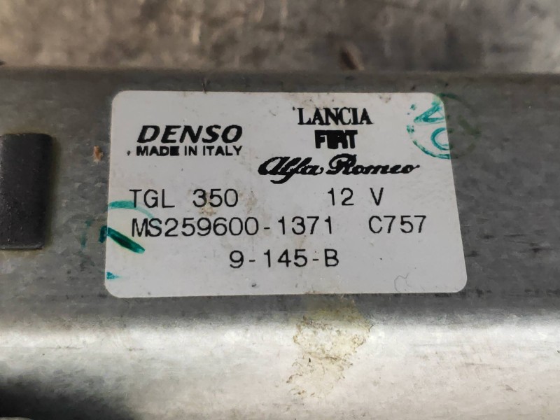 Recambio de motor limpia trasero para ford ka (ccu) titanium referencia OEM IAM 2596001371  