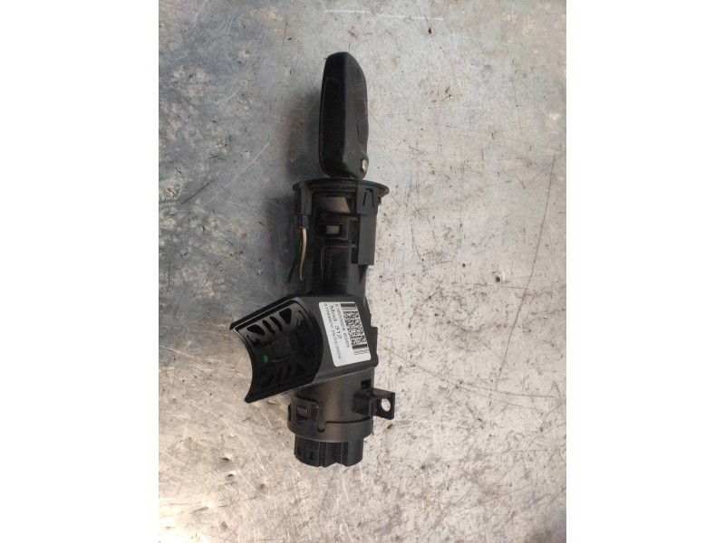 Recambio de conmutador de arranque para ford ka (ccu) titanium referencia OEM IAM 51800628 61089800 