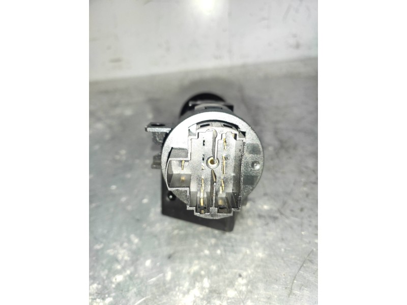 Recambio de conmutador de arranque para ford ka (ccu) titanium referencia OEM IAM 51800628 61089800 