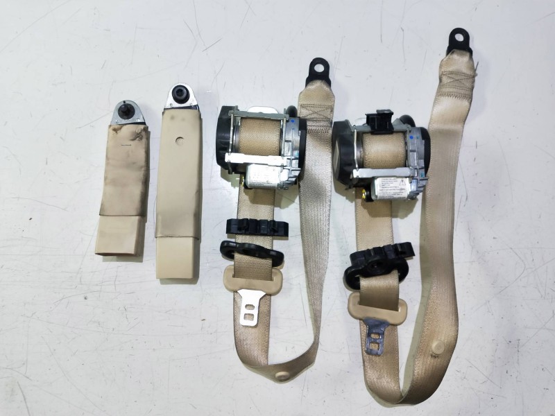 Recambio de juego cinturones delantero para chrysler sebring berlina 2.0 crd cat referencia OEM IAM   4P